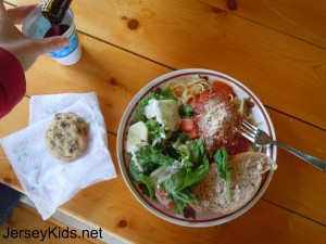 Pasta dinner with homemade sauce and bread, and cookies!